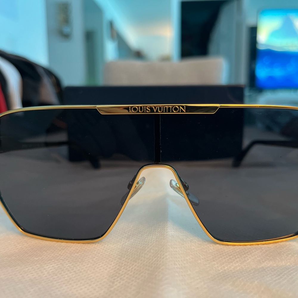 Louis Vuitton Gold and Black Designer Sunglasses